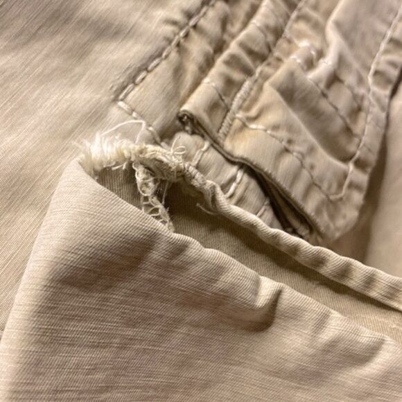 True Religion Tan Cargo Shorts for Men - Picture 6 of 7